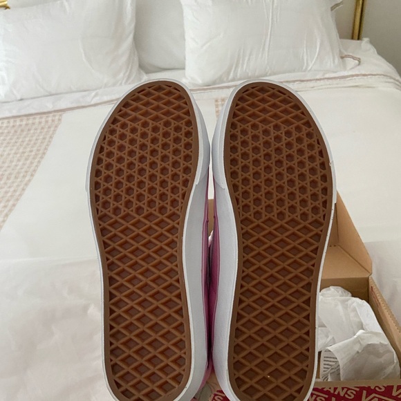 Vans Pink High-Top Sneakers - Picture 3 of 8